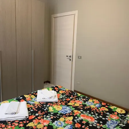 Zar Apartment *